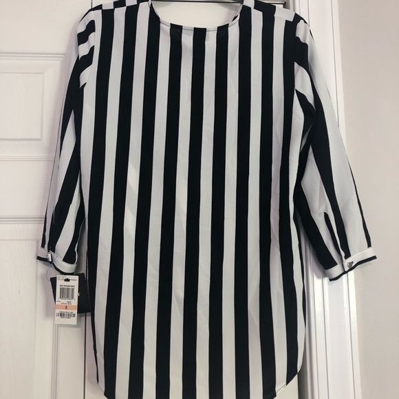 Blouse - Picture 2 of 2